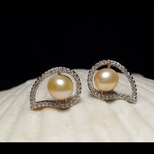 Pearl earrings